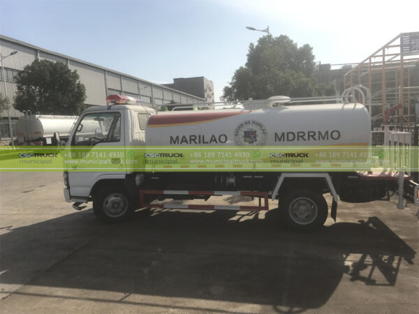 ISUZU 5,000L Water Spray Truck Tank