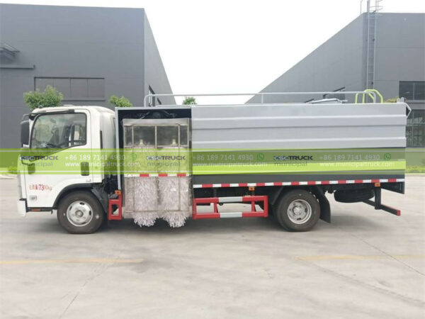 ISUZU 5CBM Fence Cleaning Truck Tank
