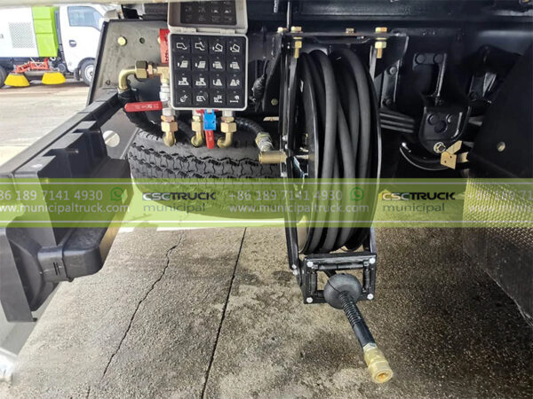 ISUZU Street Cleaning Sweeper Truck Details