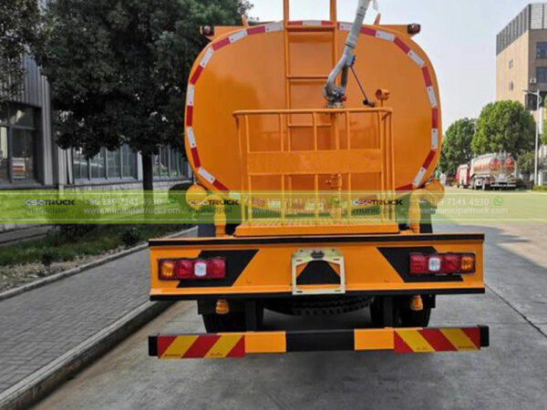 SHACMAN Water Sprinkler Vehicle Back