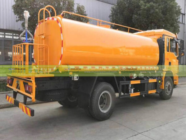 SHACMAN Water Sprinkler Vehicle Right
