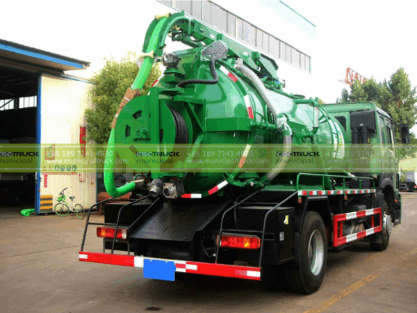 SINOTRUK 12,000L Combined Sewer Jetting Truck Right