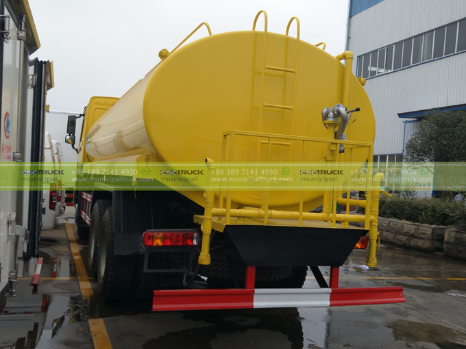 SINOTRUK 18,000L Water Bowser Truck Back SINOTRUK 18,000L Water Bowser Truck Back