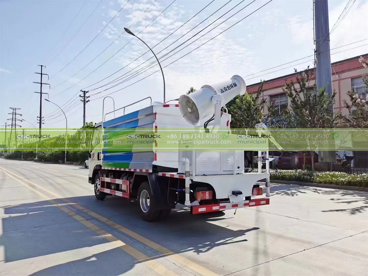 SINOTRUK 5CBM Dust Control Truck Back Side (2) SINOTRUK 5CBM Dust Control Truck Back Side (2)
