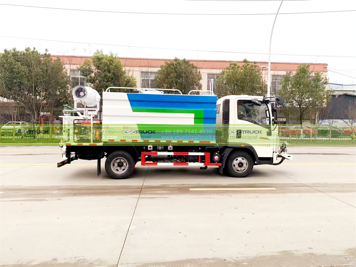 SINOTRUK 5CBM Dust Control Truck Container Far SINOTRUK 5CBM Dust Control Truck Container Far