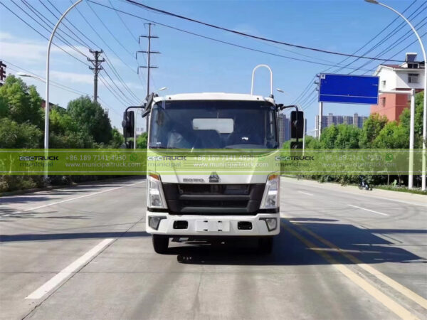 SINOTRUK 5CBM Dust Control Truck Head