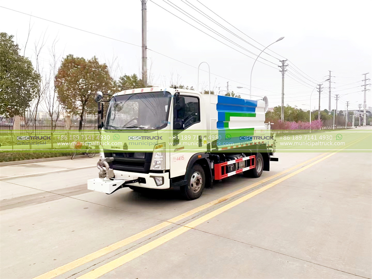 SINOTRUK 5CBM Dust Control Truck Left SINOTRUK 5CBM Dust Control Truck Left