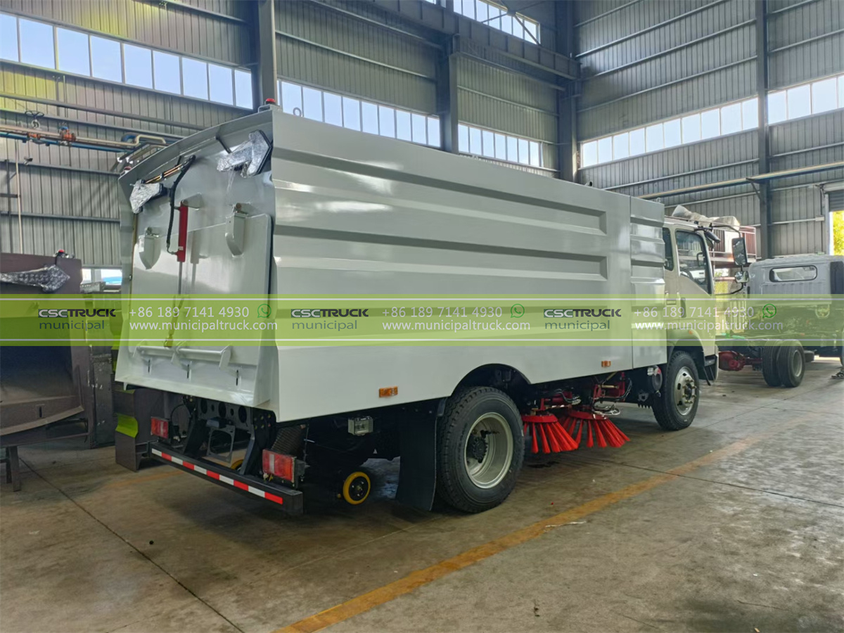 SINOTRUK 5CBM Street Sweeper Truck Body SINOTRUK 5CBM Street Sweeper Truck Body