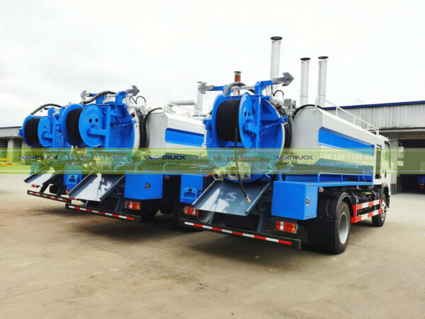 SINOTRUK 6,000L Combined Jetting Sucker Truck Back Team