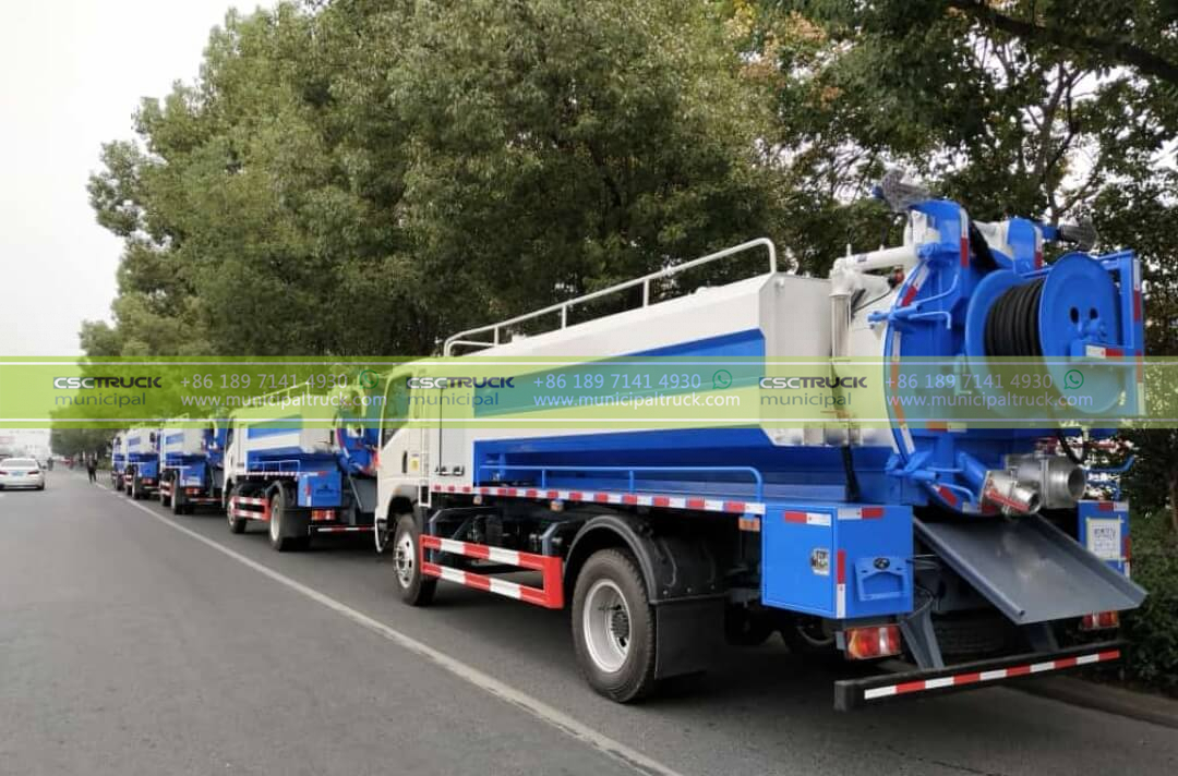SINOTRUK 6,000L Combined Jetting Sucker Truck in Line SINOTRUK 6,000L Combined Jetting Sucker Truck in Line