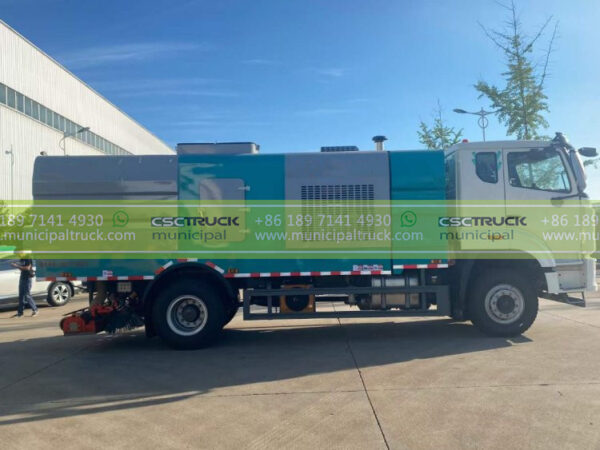 SINOTRUK Dry Clean Sweeper Truck Tank