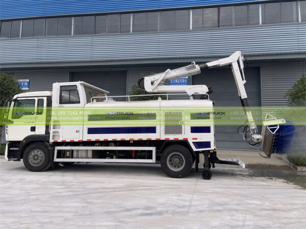 SINOTRUK Road Fence Cleaning Truck Body