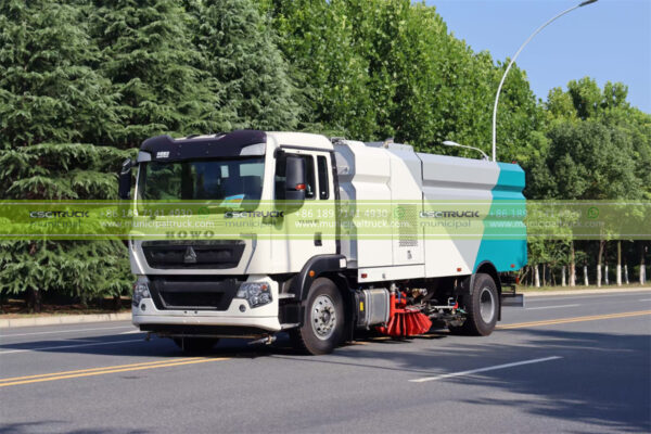 SINOTRUK Road Flushing Sweeper Truck