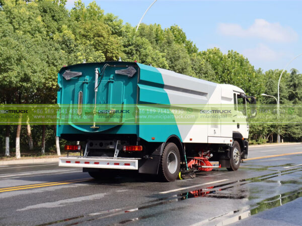 SINOTRUK Road Flushing Sweeper Truck Back View Left