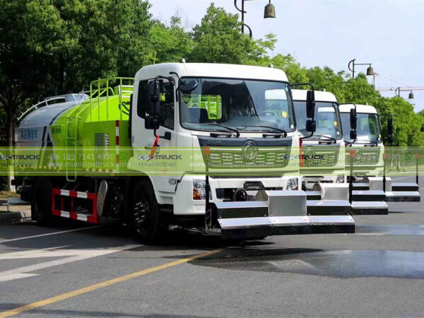 DONGFENG 14,000L Water Jetting Truck on the Road