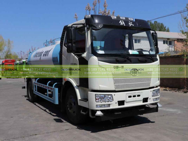 FAW High Pressure Water Cleaning Truck Side