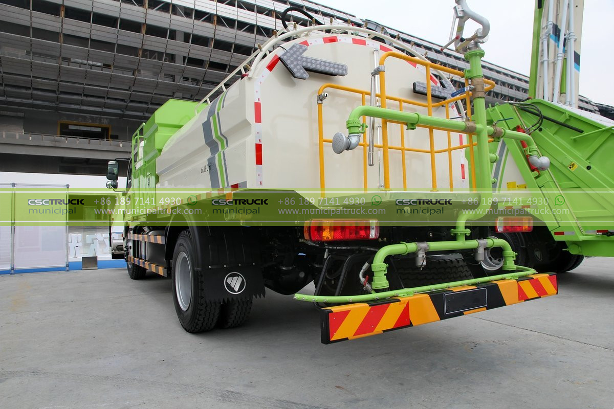 FOTON Water Jet Cleaning Truck Back View FOTON Water Jet Cleaning Truck Back View
