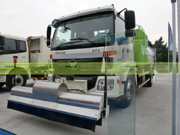 FOTON Water Jet Cleaning Truck Side