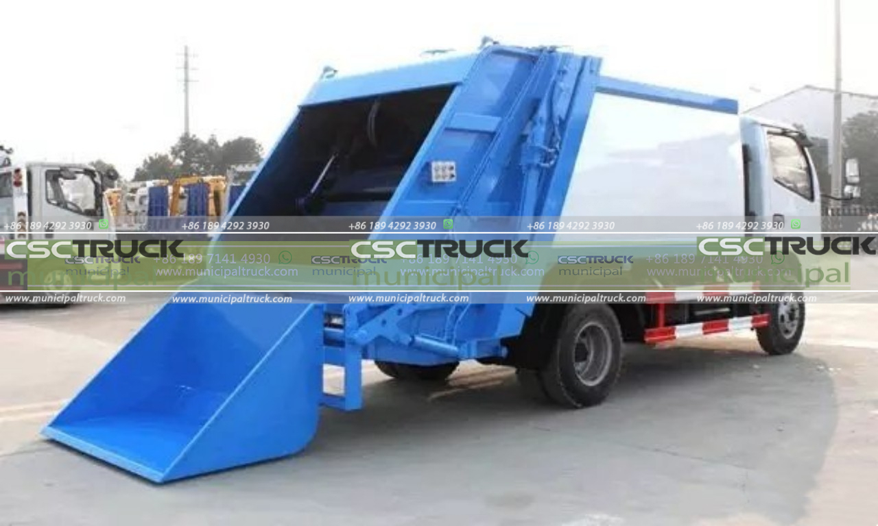 Garbage truck
