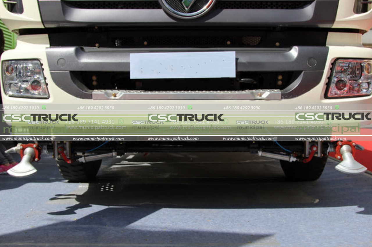 Sprinkler truck front