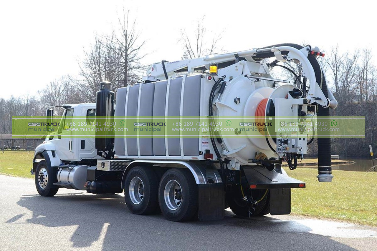 Sewage Truck (8)