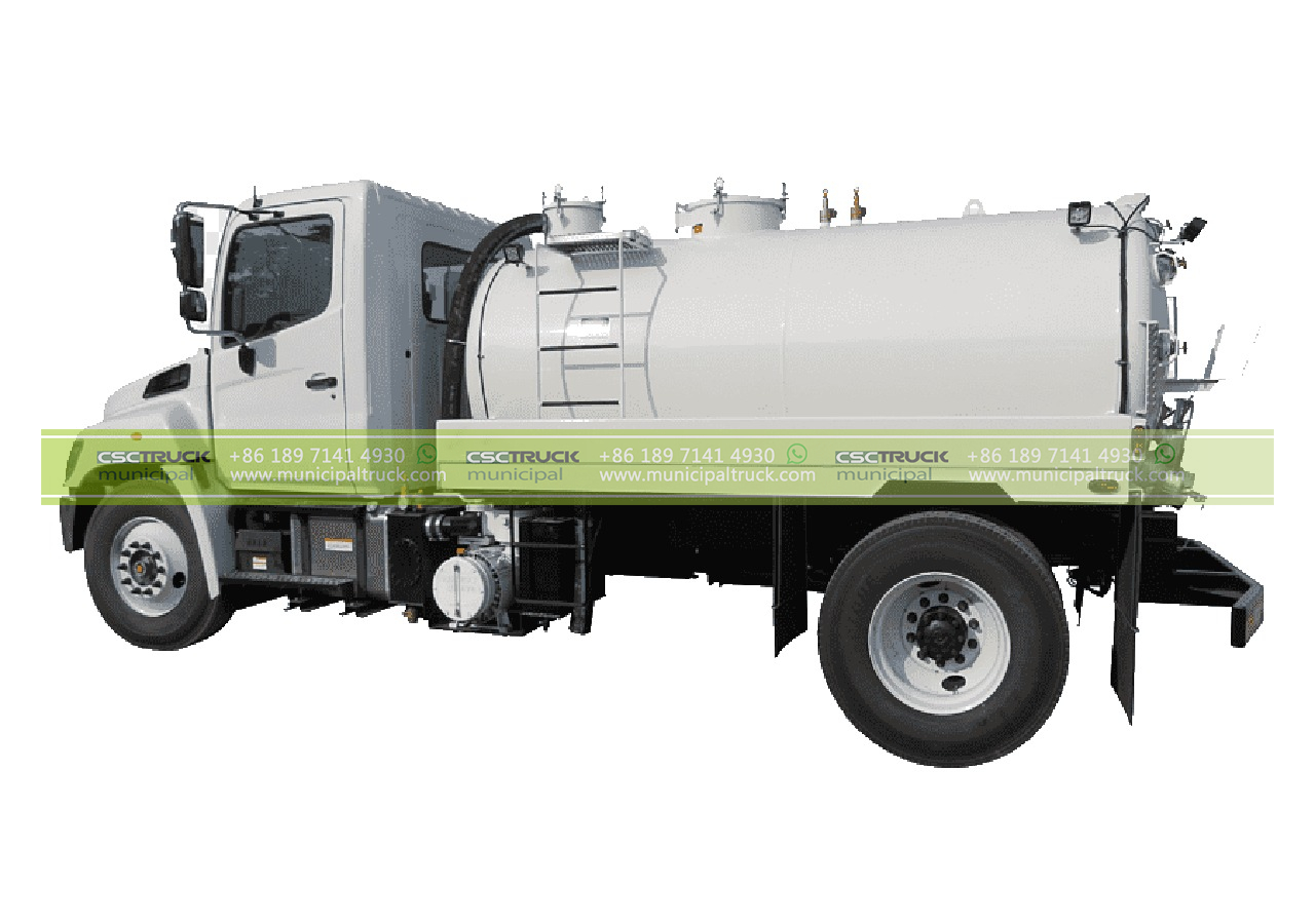 Sewage truck (4)