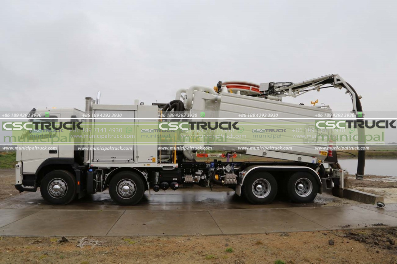 Sewage truck waste management