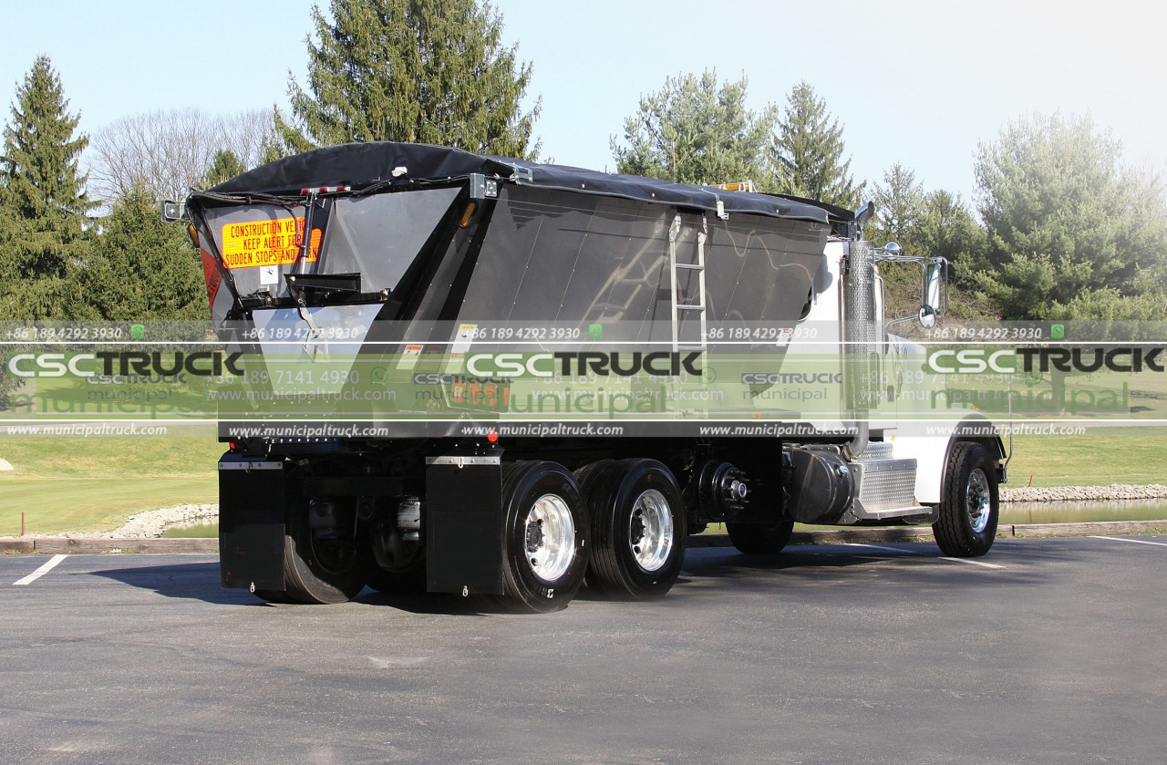 Sweeper trucks built with durable materials and reliable components (2)