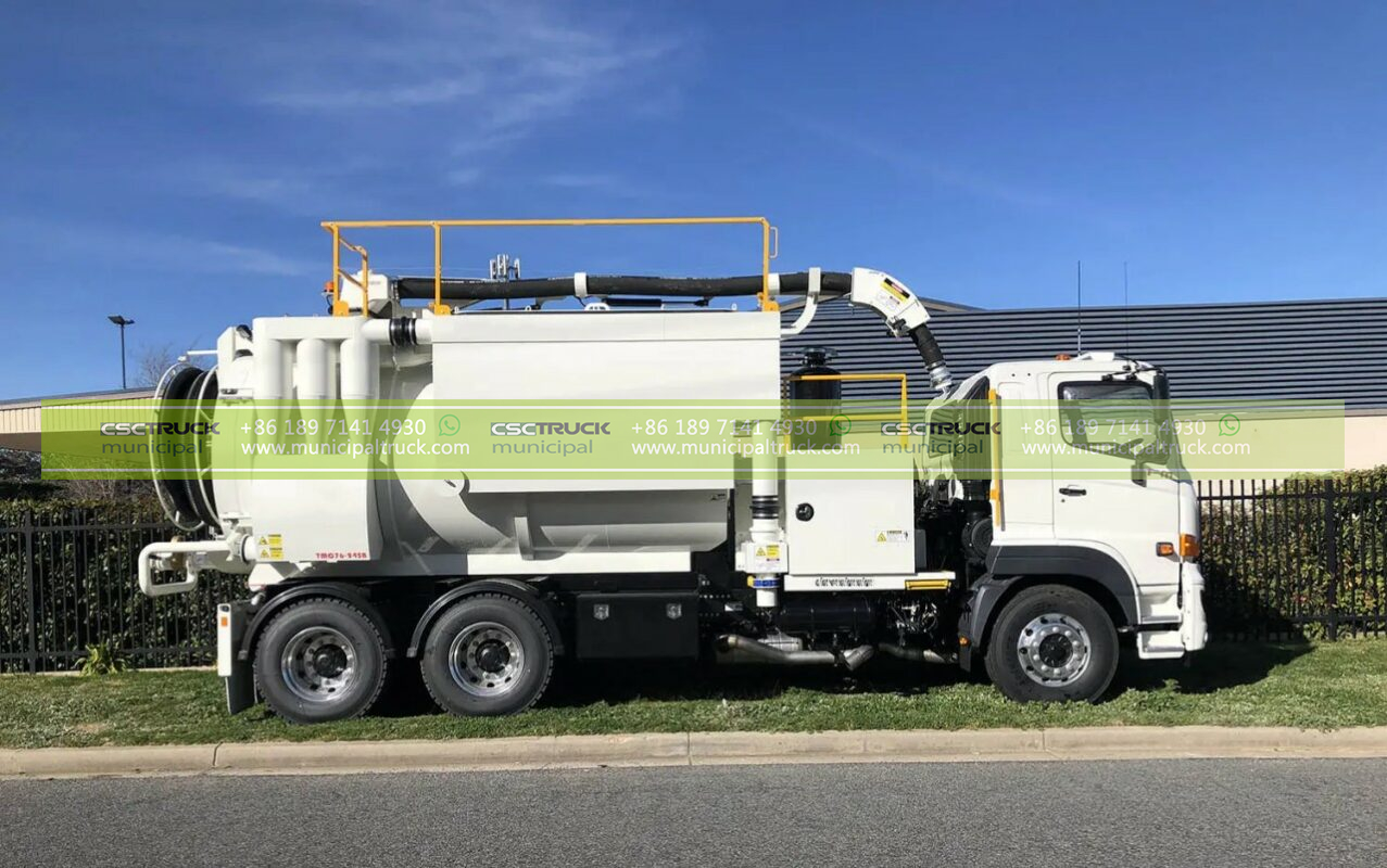 Vacuum truck (2)