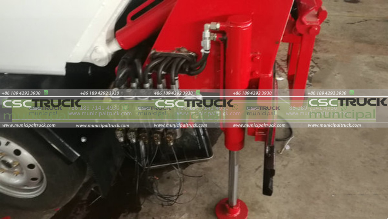 compactor garbage truck (7)