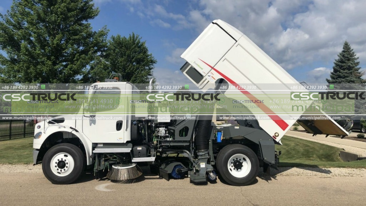 regular sweeper truck maintenance (14)