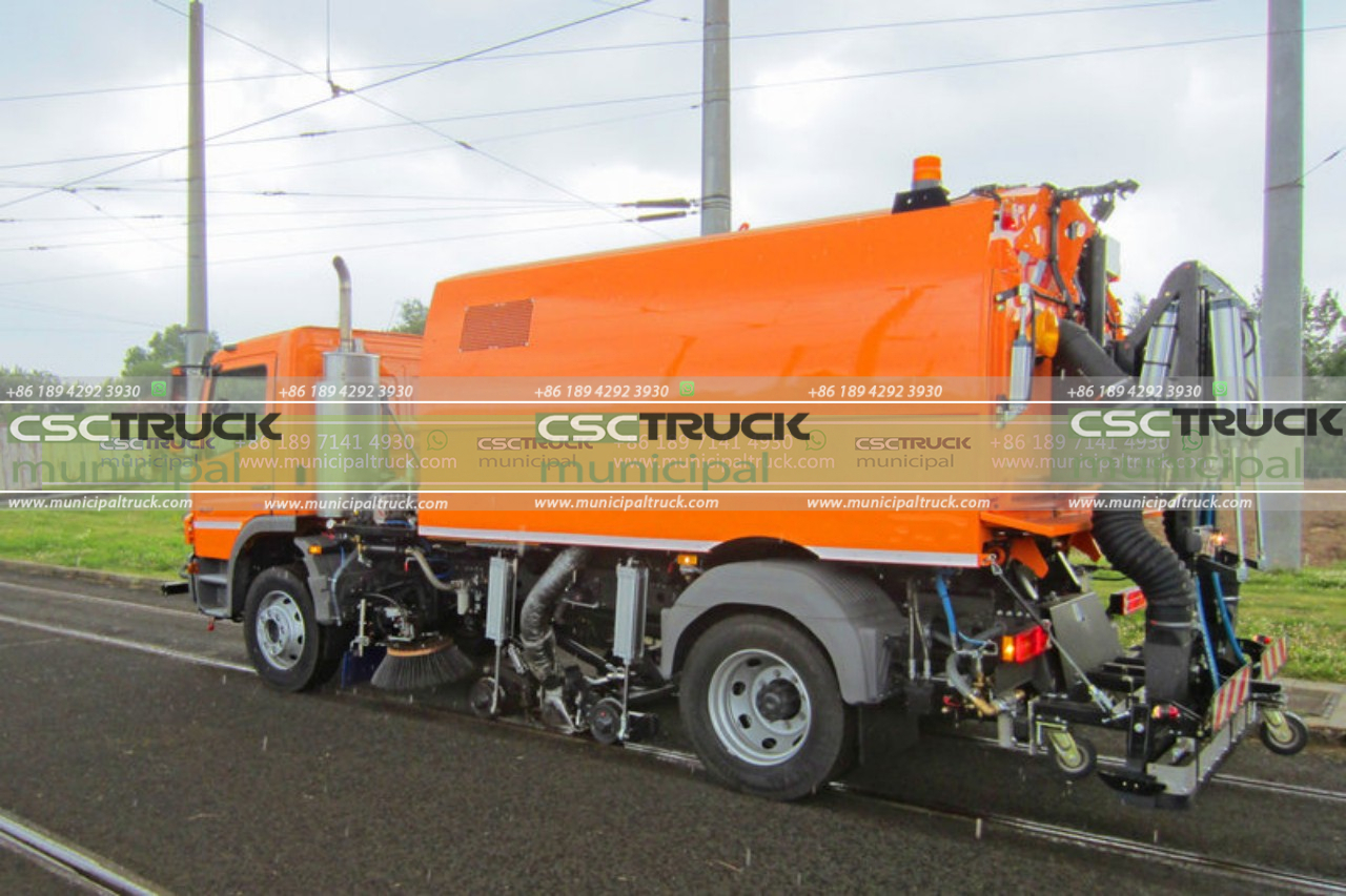 regular sweeper truck maintenance (15)