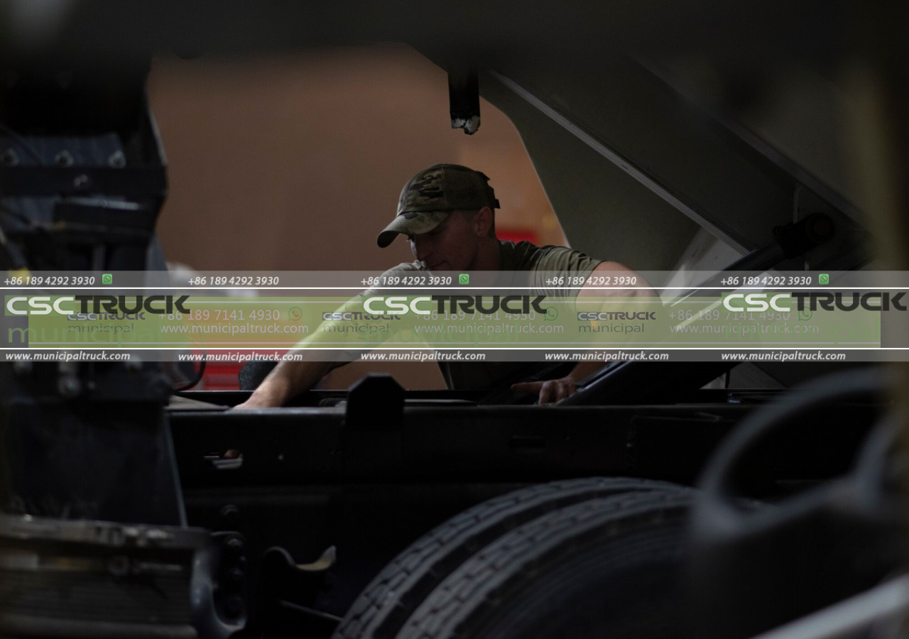 regular sweeper truck maintenance (6)