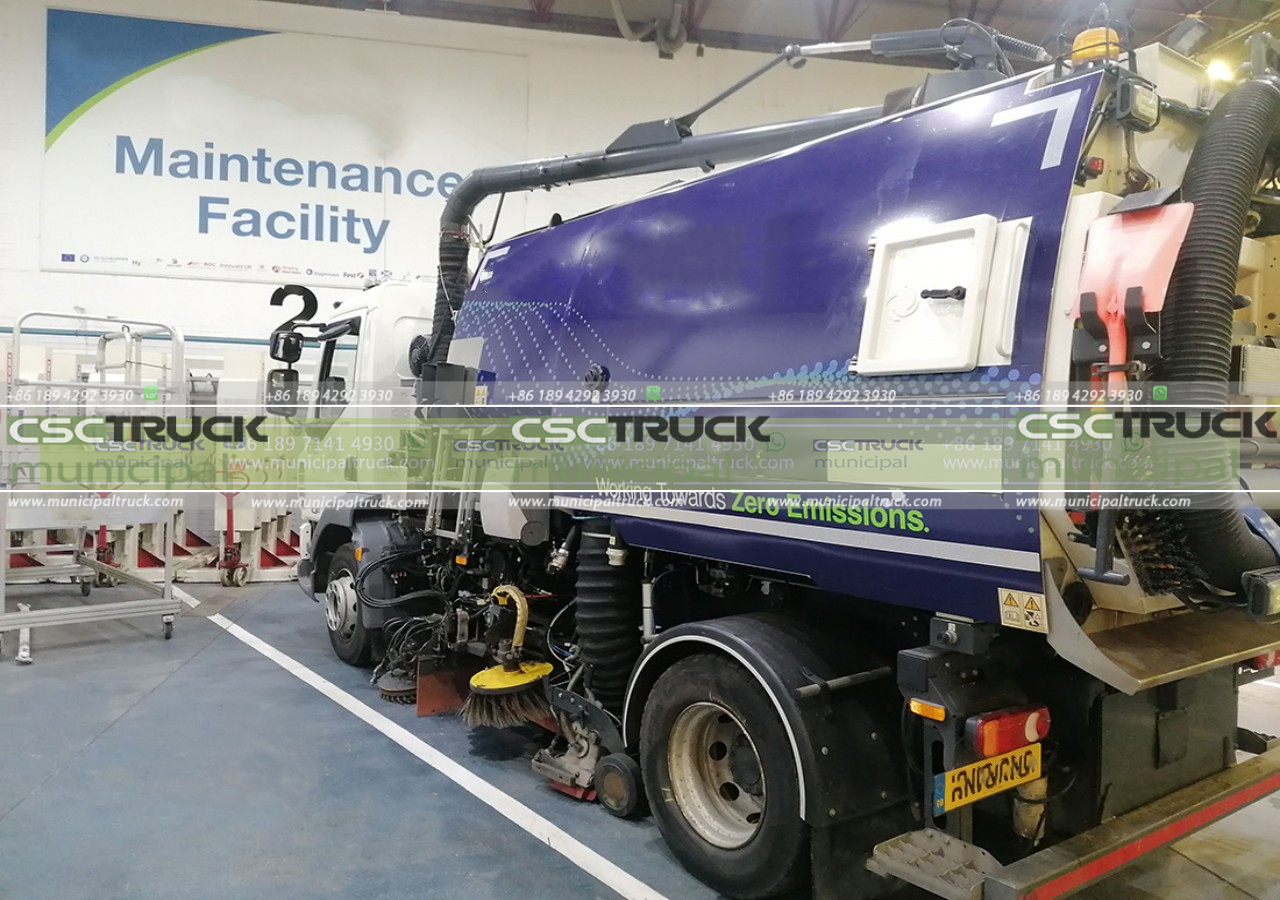regular sweeper truck maintenance (9)