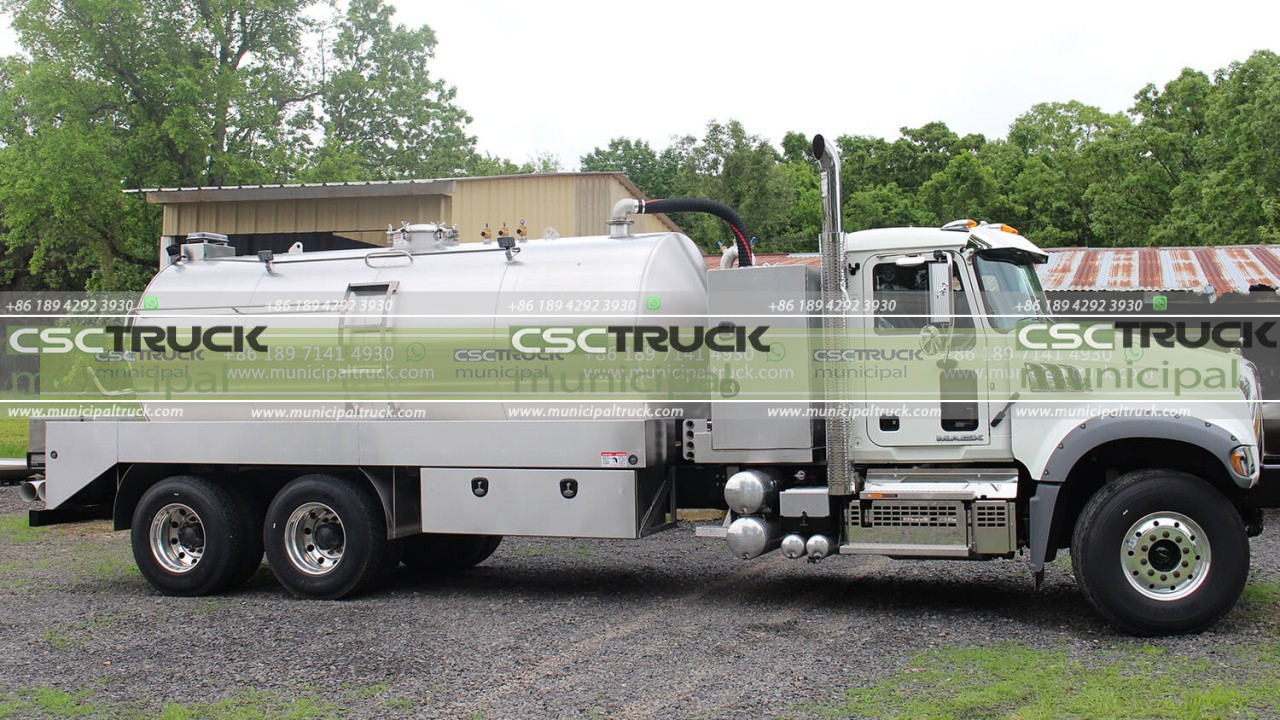 Septic truck (4)