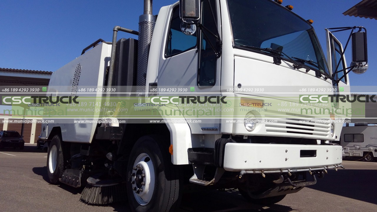 Sweeper Truck (2)