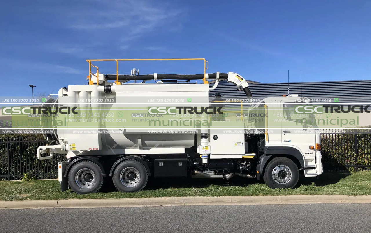 Vacuum truck (5)