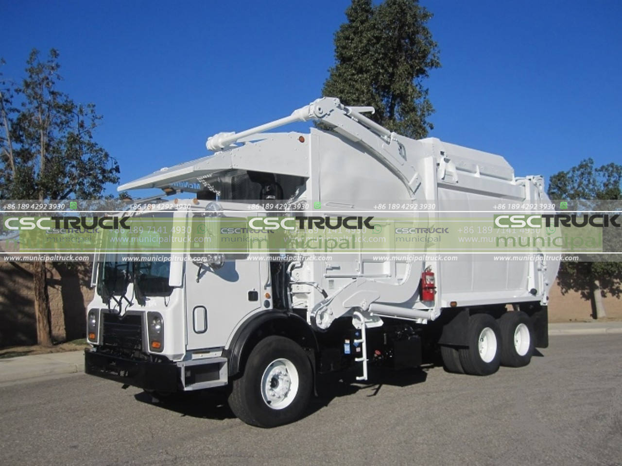What is a Front Load Bin? CSCTRUCK Municipal Truck