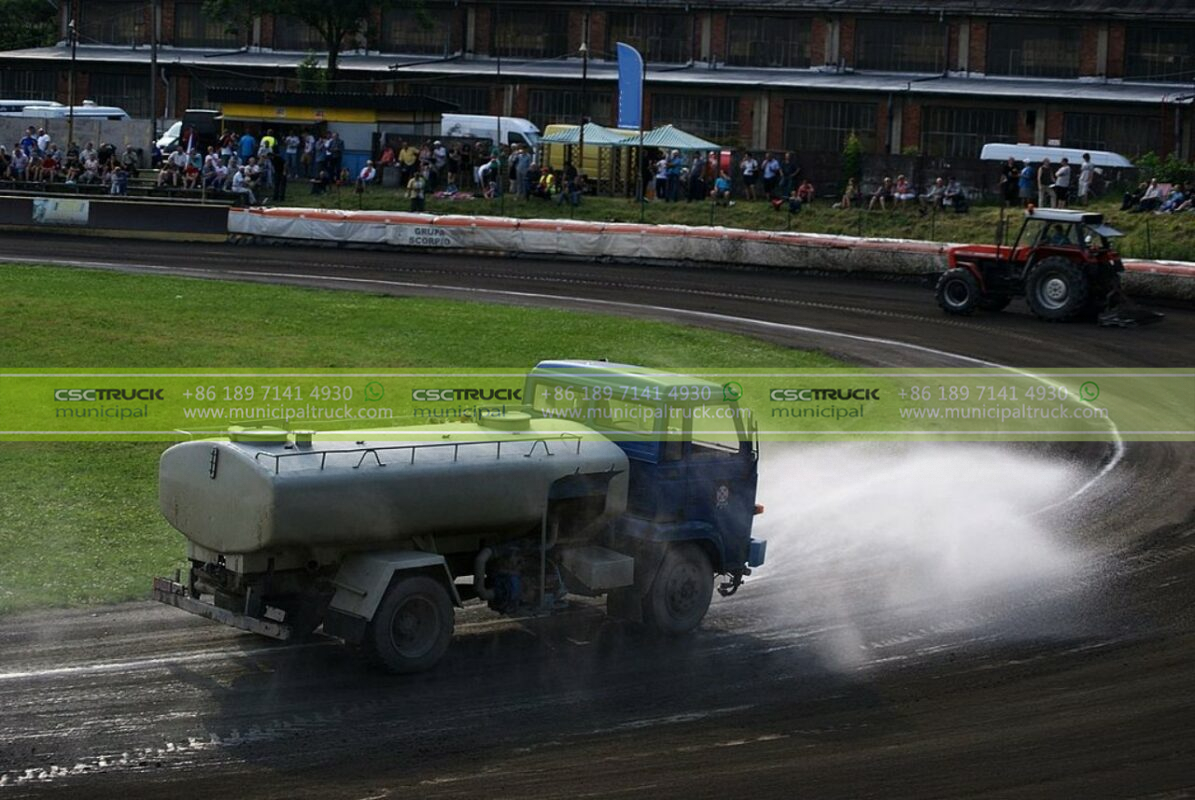 sprinkler truck (3)