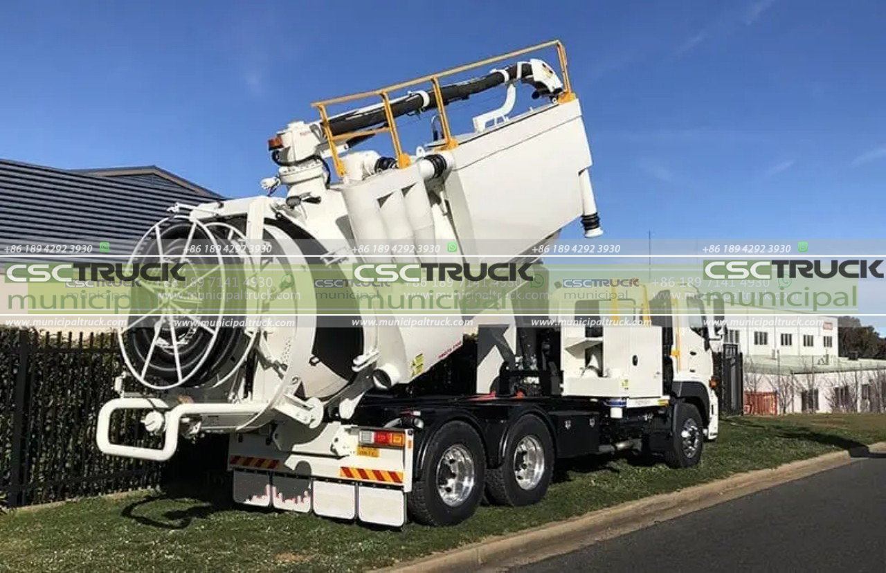vacuum sewer truck (7)