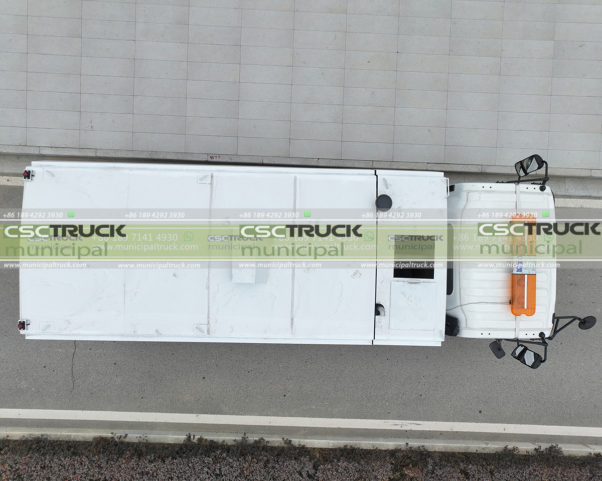 ISUZU Street Sweeper Truck Bird View ISUZU Street Sweeper Truck Bird View