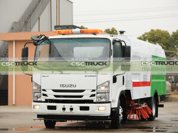 ISUZU Street Sweeper Truck Very Front