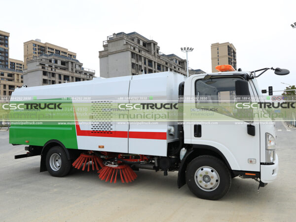 ISUZU Street Sweeper Truck left