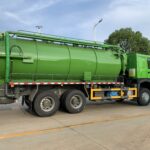 SINOTRUK Vacuum Sewer Truck 18000L Right Container