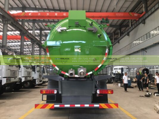 SINOTRUK Vacuum Sewer Truck 18000L Setup