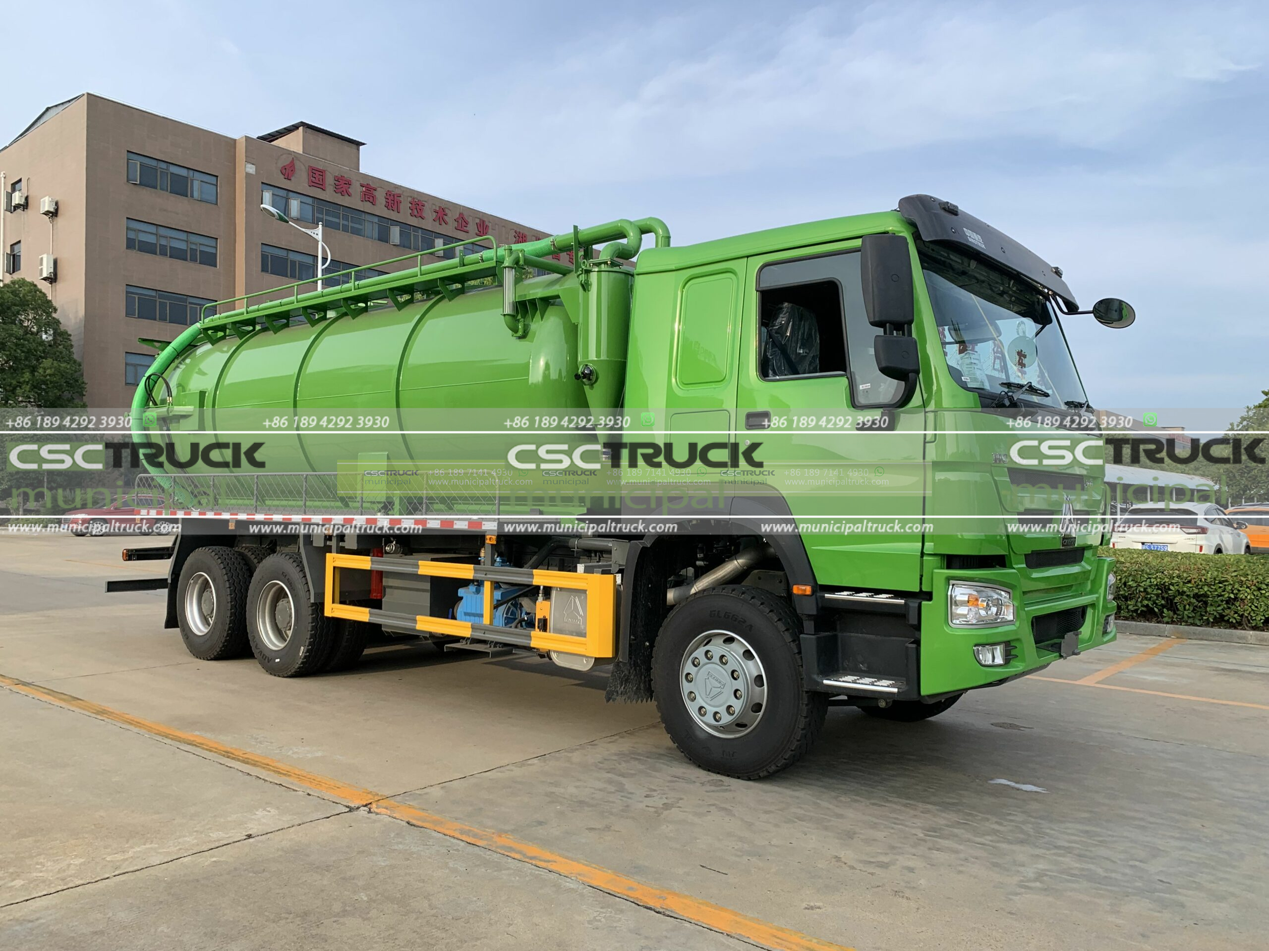 SINOTRUK Vacuum Sewer Truck 18000L SINOTRUK Vacuum Sewer Truck 18000L