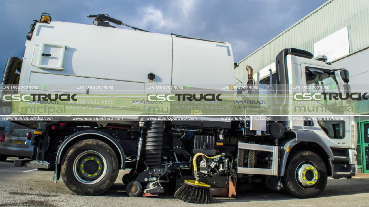 Sweeper Truck