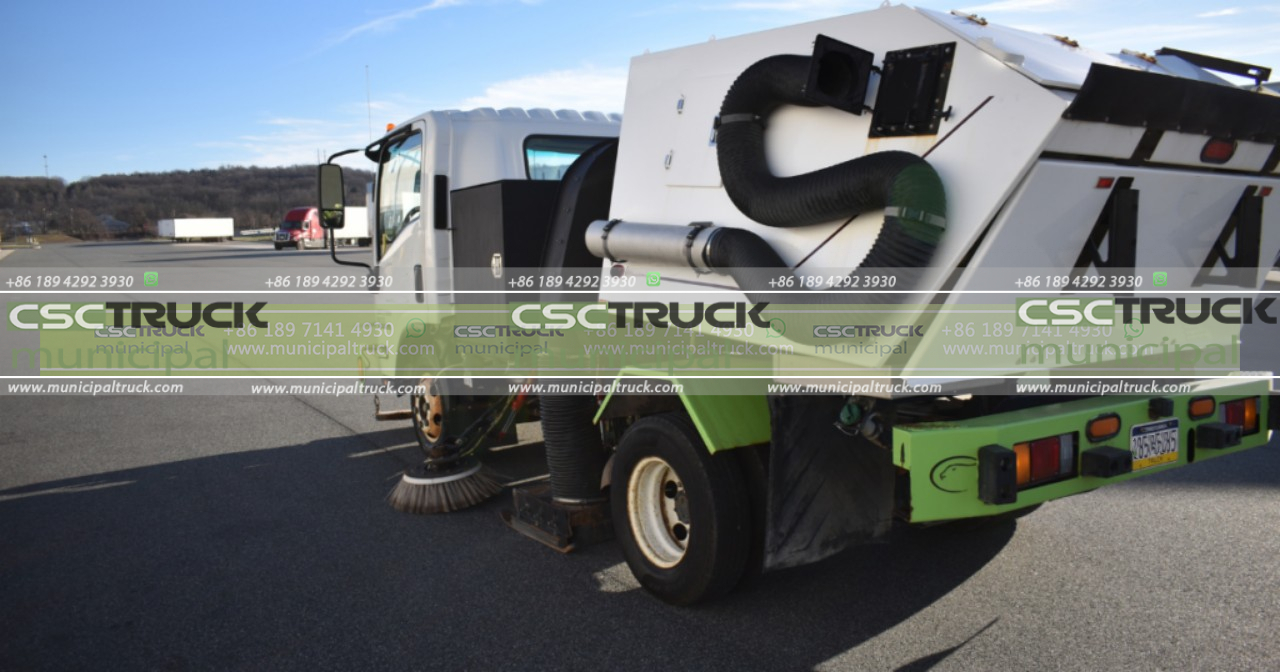 Sweeper truck (4)