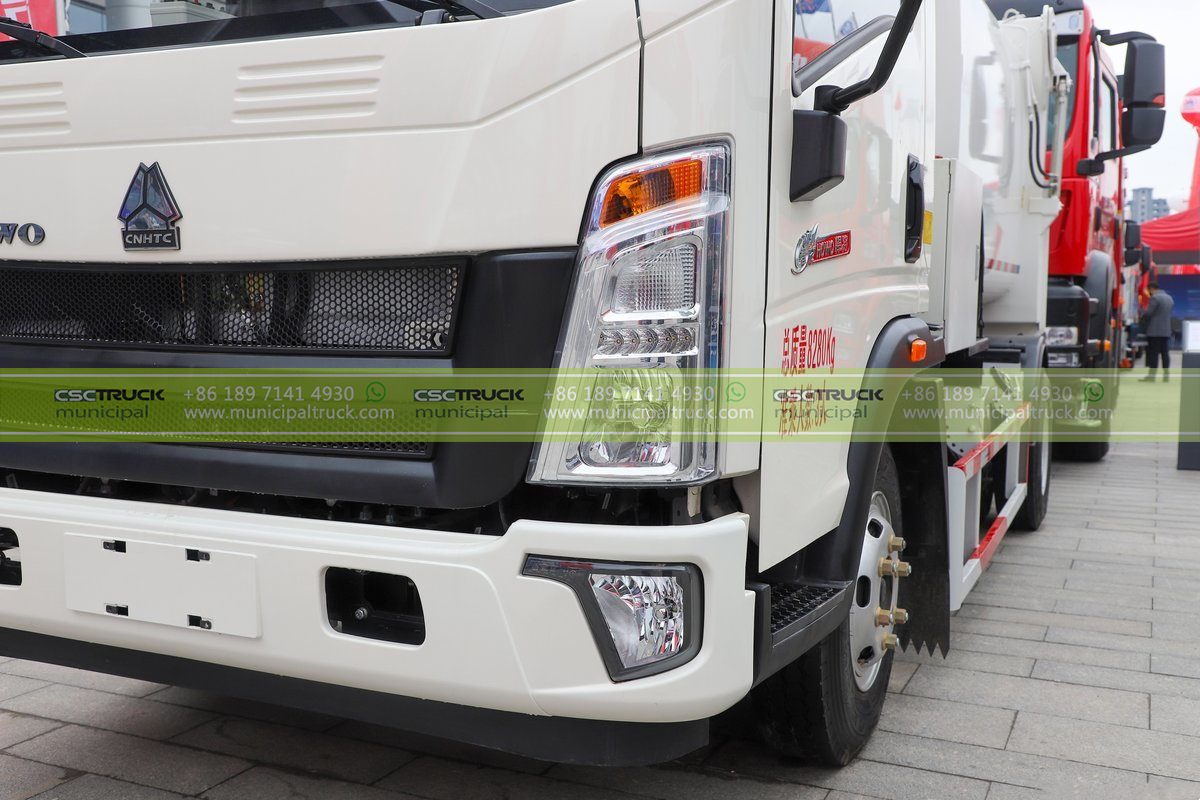 HOWO Kitchen Food Garbage Truck Details HOWO Kitchen Food Garbage Truck Details