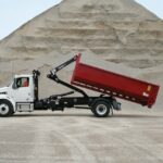 Hook Loader Garbage Truck Care: Ensuring Smooth Loading and Unloading hook loader garbage truck (2)